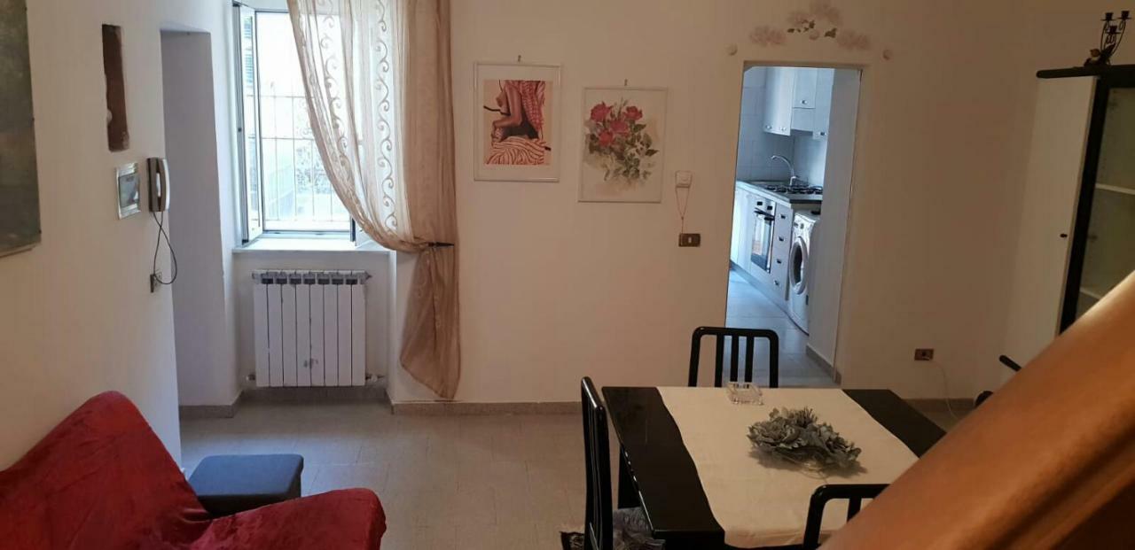 Апартаменти Terrazza Nel Borgo Санто-Стефано-ді-Маґра Екстер'єр фото